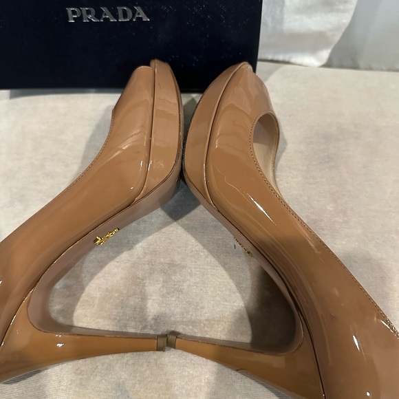 PRADA shoes - Picture 6 of 11